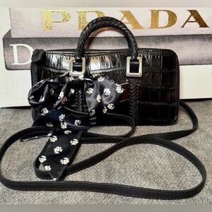 Brighton Vintage NWOT Black Croc-Embossed Crossbody Bag with Scarf